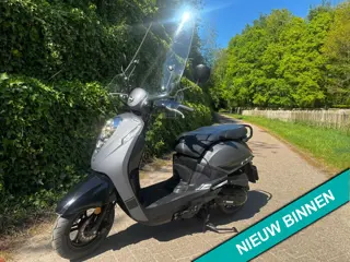 SYM Mio 50i Mat Grijs Windscherm BETAAL met in3