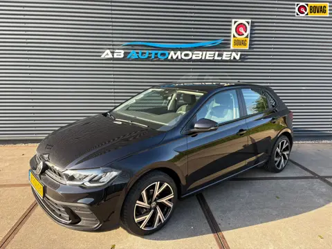Volkswagen Polo 1.0 TSI Polo PDC/ CARPLAY