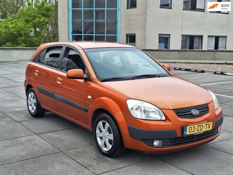 Kia Rio €1850,-1.4 X-tra Apk 2027 Aircondition Nappas