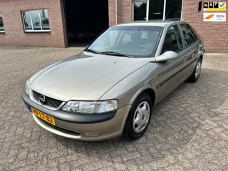 Opel Vectra 1.6i-16V CD // 75.000 km NAP //Eerste eigenaar