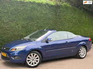 Ford Focus Coupé-Cabriolet 2.0 RIJDSUPER/AUTOMAAT/LEER/PDC