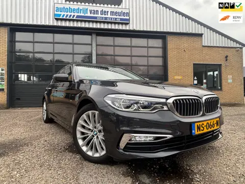 BMW 5-serie 530d High Executive Luxery Line 1e eigenaar!