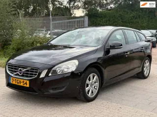 Volvo V60 1.6 T4 Kinetic AUT CRUISE LEDER NAVI PDC TREKHAAK