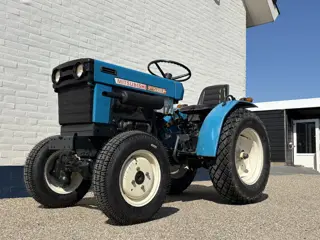 Mitsubishi 18 pk 4WD minitractor op Gazonbanden, MARGE mini compact tractor trekker compacttractor m
