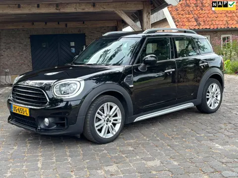 Mini Countryman 1.5 Cooper Dutch Made Edition