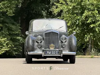 Bentley Mark vi LHD 1952 chassis B472LNZ, factory left-hand drive, 14,215 miles