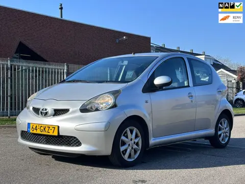 Toyota Aygo 1.0-12V + 5DR*Airco*NAP*13-02-2027 APK*LM velgen*Elektrische ramen*