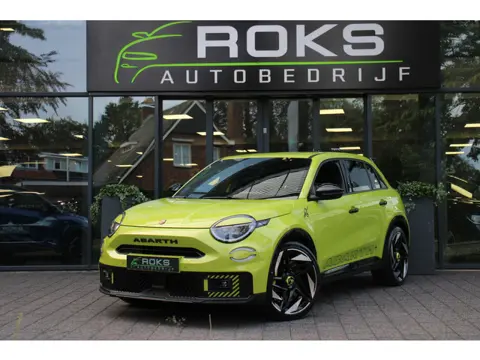Fiat 600E Abarth Turismo 54 kWh Pack Scorpion Design/Tech/Gaming Winter Pack
