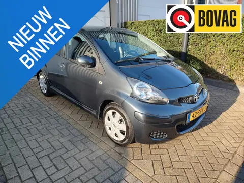 Toyota Aygo 1.0-12V Comfort Navigator Automaat Airco Navigatie Nieuwe APK