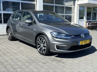 Volkswagen e-Golf 100% Elektrisch Airco Cruise controle Virtual display Navigatiesysteem Stuurwielbe