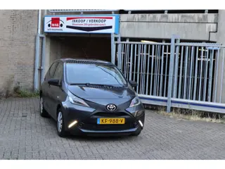 Toyota Aygo 1.0 VVT-i x-now (bj 2016)