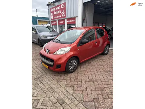 Peugeot 107 1.0-12V XR