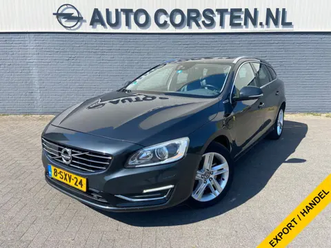 Volvo V60 2.4 D6 AWD 280PK Plug-In Hybrid Summum Leder+Verwarmd Schuif-/Kanteldak Trekhaak Camera Na