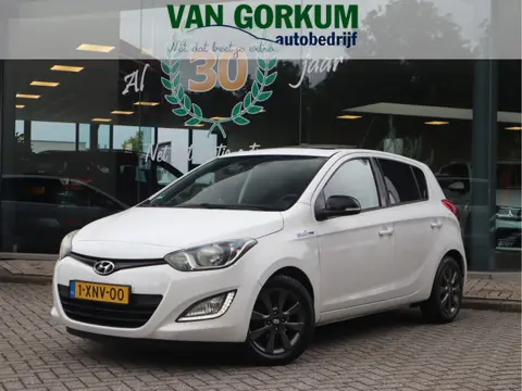 Hyundai i20 1.2i Go! Plus Airco / Elekramen / Schuif/kanteldak / Stuurbekr /  Inruilkoopje