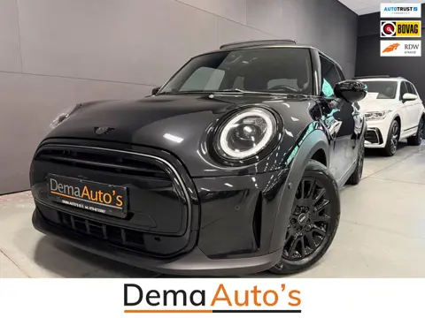 Mini Cooper 1.5 Cooper BLACK-EDITION PANO/H-UP/NAVI/CAM/DAB/CARPLAY/H-KARDON///