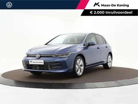 Volkswagen Golf Life Edition 1.5 eHybrid 204 PK 6 versn. DSG · Achteruitrijcamera · Draadloze telefo