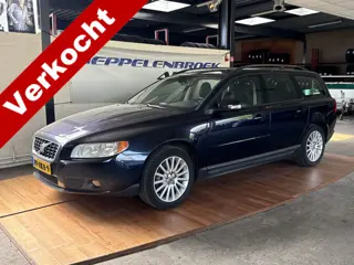 Volvo V70 2.5T Kinetic (bj 2009)