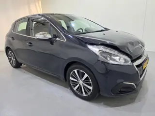 Peugeot 208 1.2 PureTech Allure 5Drs 81Kw Bjr.2019