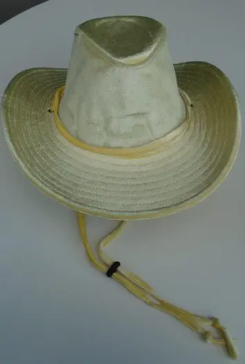 HOED COWBOYHOED ZACHT GEEL MT. 57 GOEDE KWALITEIT NIEUW