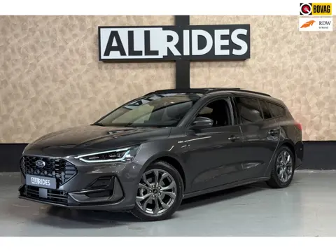 Ford Focus Wagon 1.0 EcoBoost Hybrid ST-Line | Led | Stoelverwarming | Carplay | Stuurverwarming | P