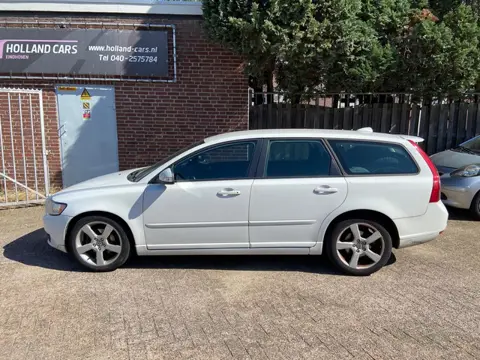 Volvo V50 1.6 D2 S/S Sport - Airco ecc - Cruise control - Bluetooth/handsfree - 17 inch l.m velgen -