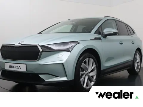 Škoda Enyaq iV 60 | 180 PK | SoH 90% | Cruise control | Climate control | Matrix LED | Keyless Entry