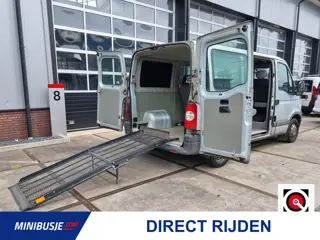 Renault Master T28 2.5 dCi Automaat ROLSTOELBUS / NIEUWE A.P.K.