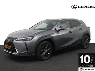 Lexus UX 250h First Edition  | Triple LED | Afneembare Trekhaak | NL auto | Dealer onderhouden