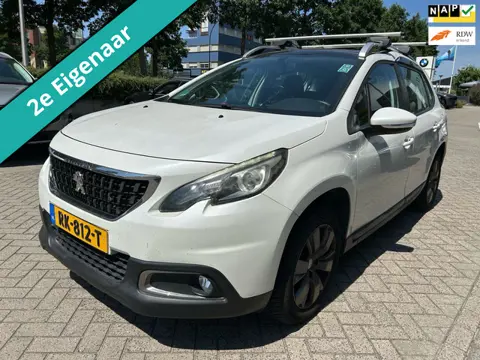 Peugeot 2008 1.2i 110pk 2e eig. 99.000km. Airco Cruise Carplay Navi Panorama