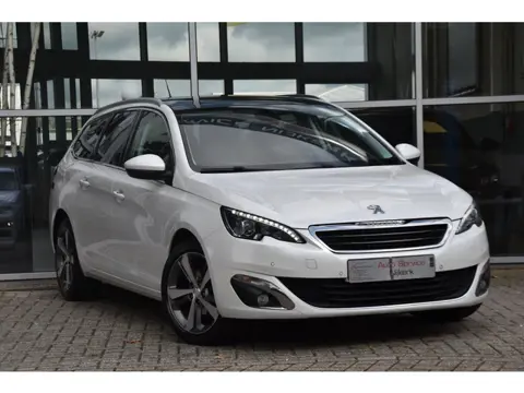 Peugeot 308 SW 1.2 e-THP 131PK Première | RIEM VERVANGEN | PANORAMA | CAMERA | TREKHAAK | €5.750