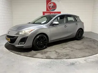 Mazda 3 1.6 GT-M Line, 18 inch, Airco, Cruise, Trekhaak, Blue tooth, Isofix, Extra wielset, Prijs in