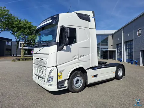 Volvo FH5-500 / VEB+ / 664101 KM / I-PARKCOOL / DOUBLE TANK / FULL-SPOILER / 2XBED / FRIDGE / LWDS /