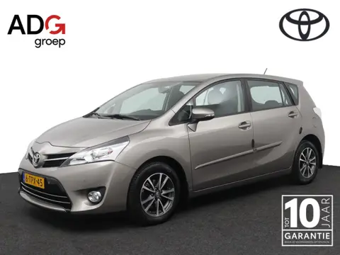 Toyota Verso 1.8 VVT-i Aspiration | Unieke KM-Stand | Automaat| Trekhaak | Parkeersensoren V+A |
