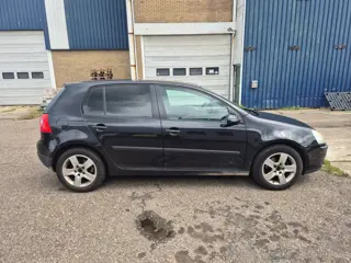 Volkswagen Golf 1.6 FSI Trendline, airco ,navigatie/ZIE OMSCHRIJVING