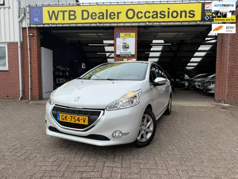 Peugeot 208 1.2 PureTech Style, Navi, Airco, Cruise Control, 2e Eig. Dealer onderhouden, NAP