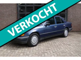 Mercedes-Benz 200-500 (W124) 300 E CC-AC-ELEK DAK-TREKHAAK