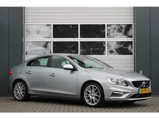 Volvo S60 2.0 T5 R-Design Automaat 245pk Clima/Cruise/Stoelverwarming/Leder/PDCv+a/LED/RadioCD.AUX.U