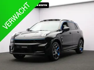 Lynk & Co 01 1.5 / Carplay / Camera / Adaptive Cruise / Panoramadak / Dodehoekdetectie / Stoelverwar