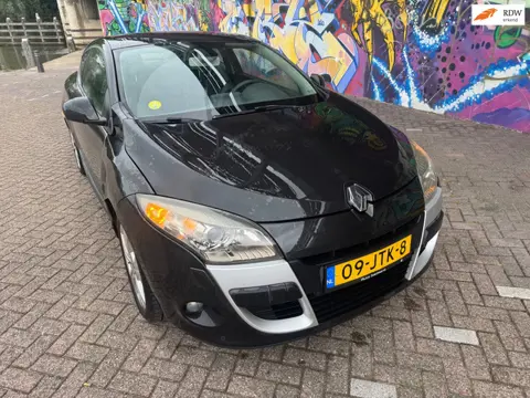 Renault Mégane Coupé 1.4 TCe Dynamique airco navigatie elektrische ramen cruise control rijd Perfect