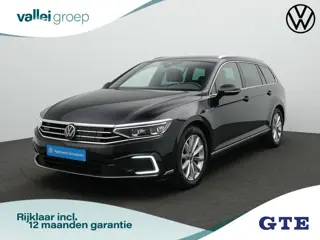 Volkswagen Passat Variant 1.4 TSI PHEV 218 pk GTE | Trekhaak | Leder | IQ Light | Stuur/stoelverwarm