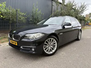 BMW 5 Serie Touring 520i High Executive / AUTOMAAT / LEER / PANORAMADAK / TREKHAAK / 179dkm!