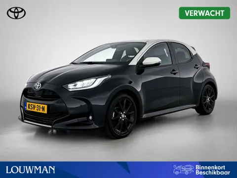 Toyota Yaris 1.5 Hybrid Executive | BTW voertuig | Head-Up Display | Dodehoek detectie | Stoelverwar