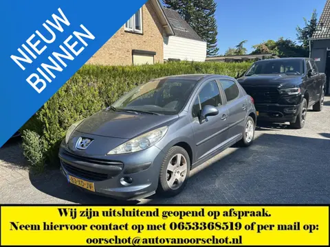Peugeot 207 1.4-16V Color-line
