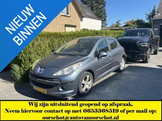 Peugeot 207 1.4-16V Color-line