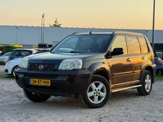 Nissan X-Trail 2.0 Columbia 2wd/ SIDE BARS