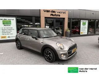 MINI 5-deurs 1.5 One airco navigatie 5 deurs (bj 2018)