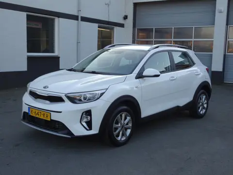 Kia Stonic 1.0 T-GDi MHEV DynamicLine Automatische airco, navigatie, licht metalen velgen, cruise co