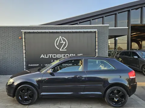 Audi A3 1.6 Attraction *Überschwarz*AC*Sport* (bj 2004)