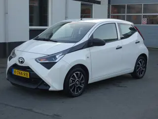 Toyota Aygo 1.0 VVT-i x-fun Airco, elektrische ramen, centrale vergrendeling, licht metalen velgen, 