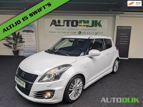 Suzuki Swift 1.6 Sport Xenon | Nieuwstaat | Carplay Android